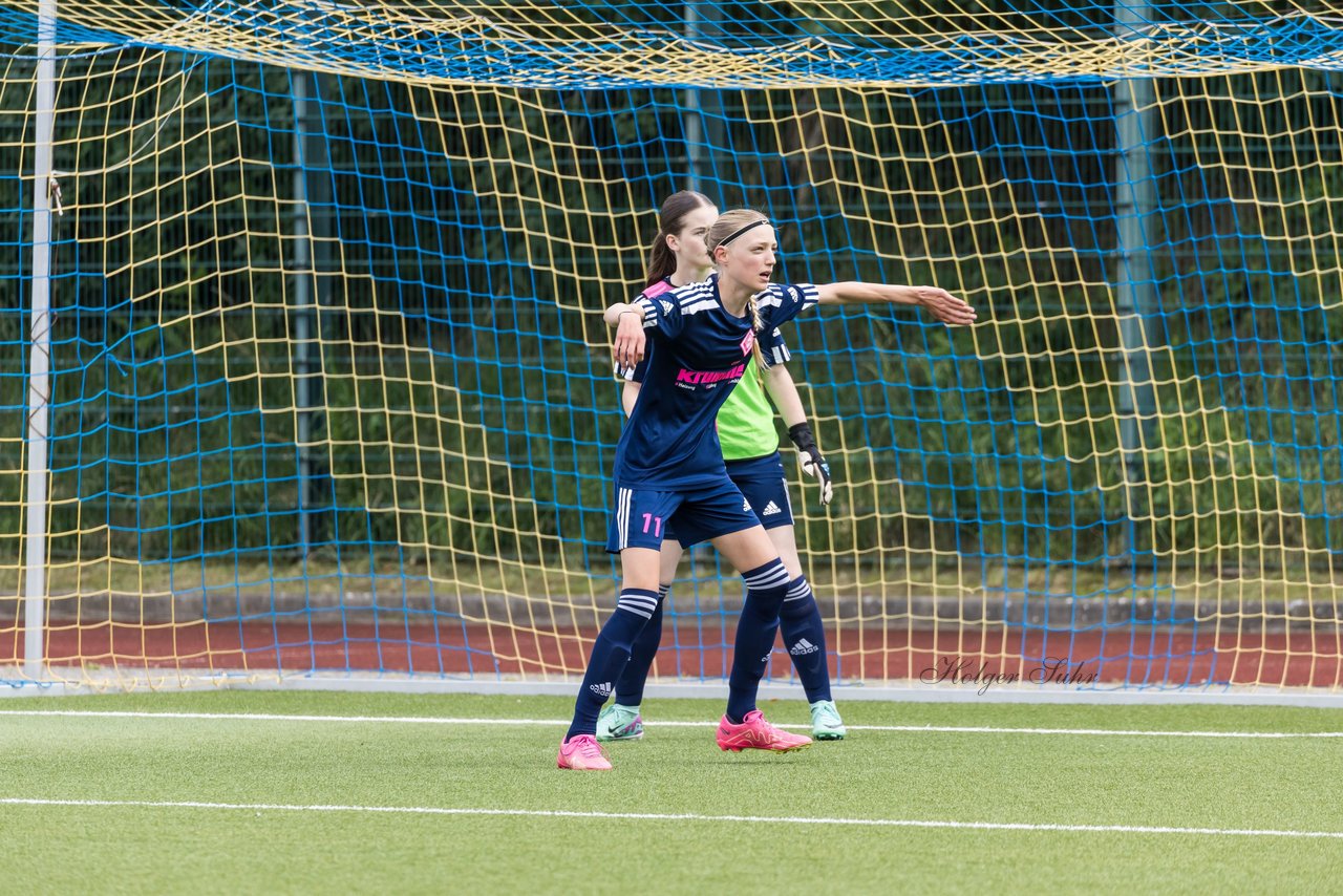 Bild 73 - wCJ Osterroenfelder TSV - VfL Pinneberg : Ergebnis: 0:15